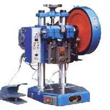 福建中泰腳控電動沖床JB04系列 高效穩定的五金加工利器